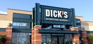 Read more about the article Dicks Sporting Goods Set to Acquire Foot Locker in Strategic Expansion